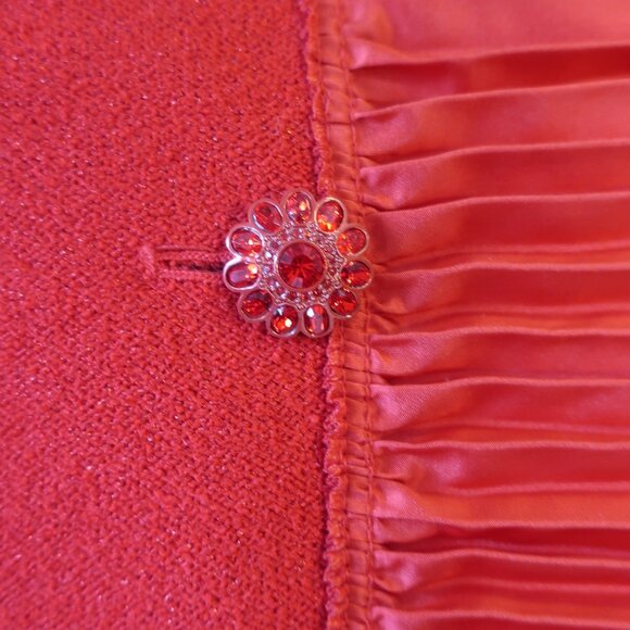St. John Red Blazer with Pleated Trim Sz 12 - Picture 4 of 10